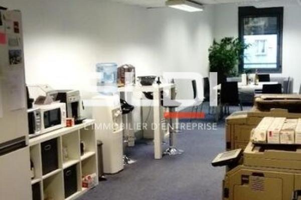 Bureaux A LOUER - LYON - 900 m²