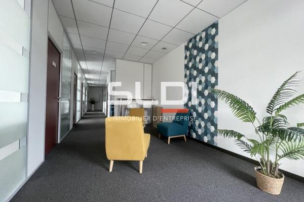 Bureaux A VENDRE - SAINT PRIEST - 212 m²