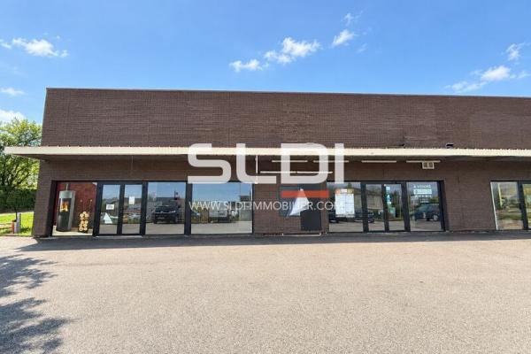 Commerces A LOUER - LIMAS - 200 m²