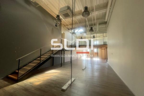 Bureaux A LOUER - CALUIRE ET CUIRE - 899 m²