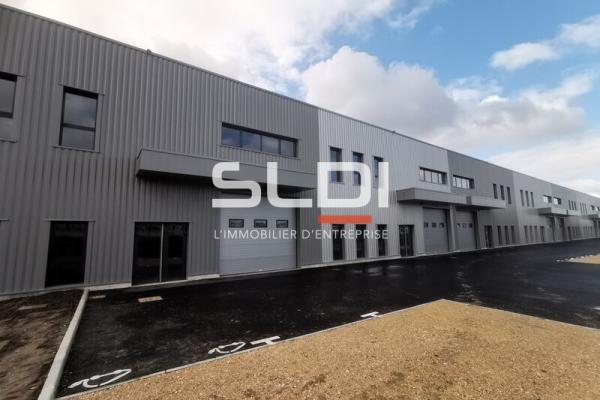 Locaux d'activités A VENDRE - BOURGOIN JALLIEU - 319 m²