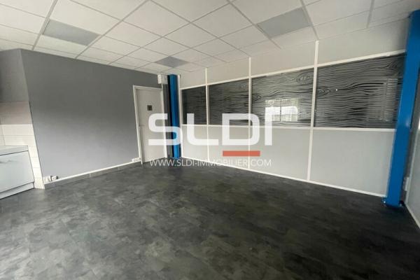 Locaux d'activités A LOUER - VOURLES - 474 m²