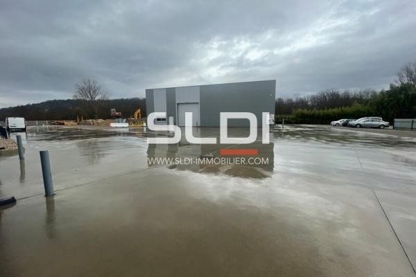Locaux d'activités A LOUER - VOURLES - 350 m²