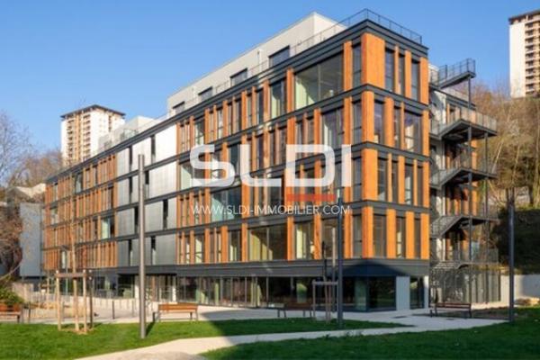  A LOUER - LYON - 3 140 m²