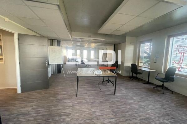 Bureaux A VENDRE - MEYZIEU - 1 178 m²