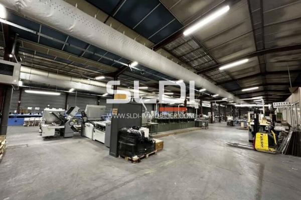 Locaux d'activités A VENDRE - BRON - 1 970 m²