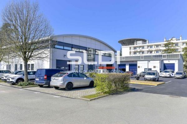Locaux d'activités A LOUER - LYON - 260 m²