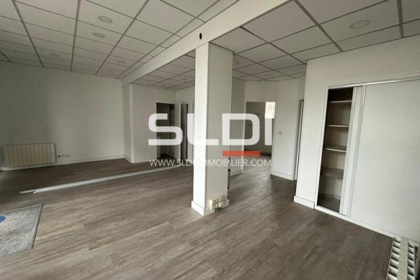 Commerces A VENDRE OU A LOUER - NEUVILLE SUR SAONE - 27 m²