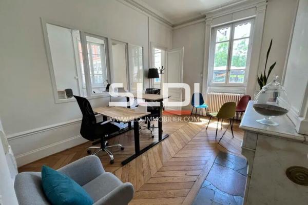 Bureaux A LOUER - LYON - 51 m²