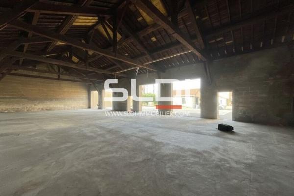 Locaux d'activités A VENDRE - SEREZIN DU RHONE - 607 m²