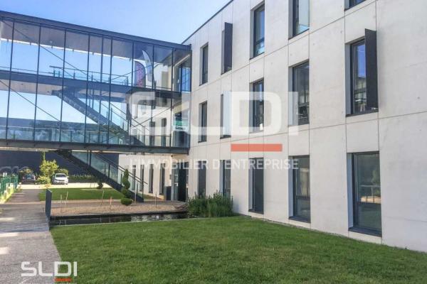 Bureaux A LOUER - SAINT PRIEST - 1 511 m²