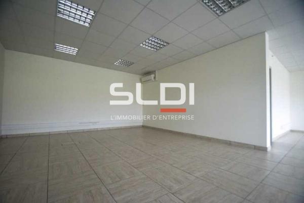 Bureaux A LOUER - COLOMBE - 122 m²