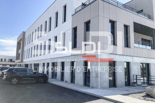 Bureaux A VENDRE OU A LOUER - LIMAS - 1 567 m²
