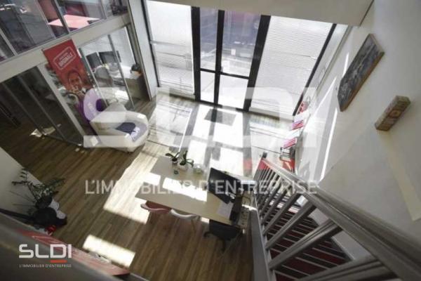 Commerces A LOUER - LYON - 932 m²
