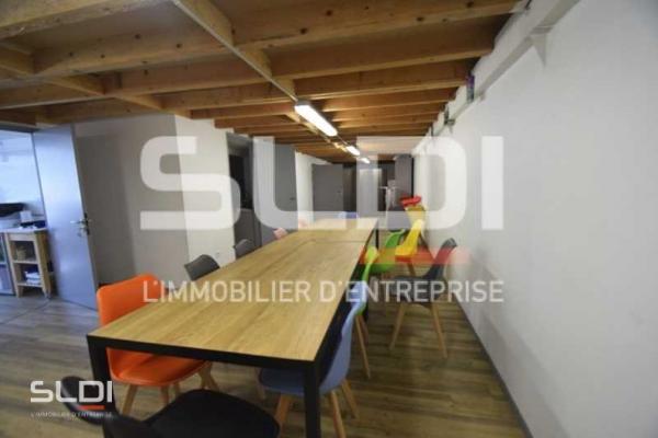Commerces A LOUER - LYON - 932 m²