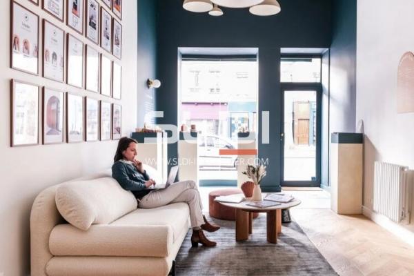 Commerces A VENDRE - LYON - 88 m²