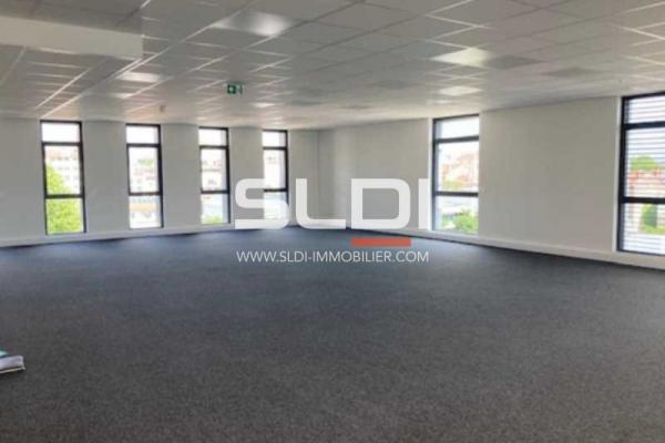 Bureaux A LOUER - LYON - 338 m²