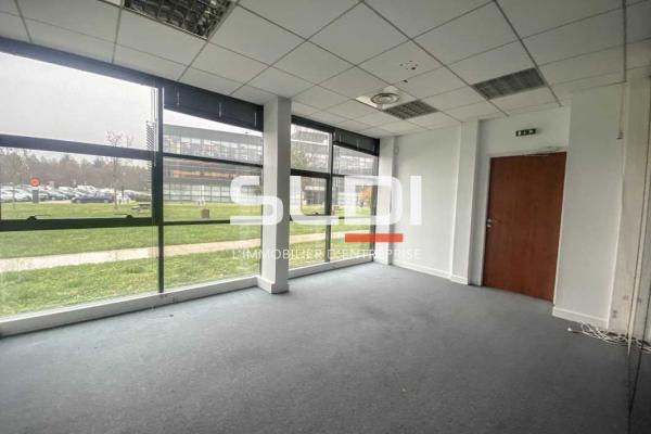 Bureaux A LOUER - SAINT PRIEST - 1 380 m²