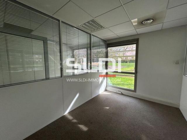 Bureaux A LOUER - ECULLY - 902 m²