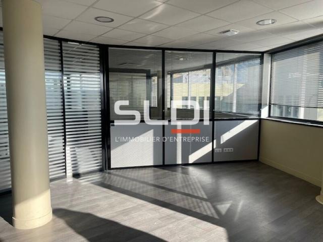 Bureaux A VENDRE OU A LOUER - LYON - 296 m²