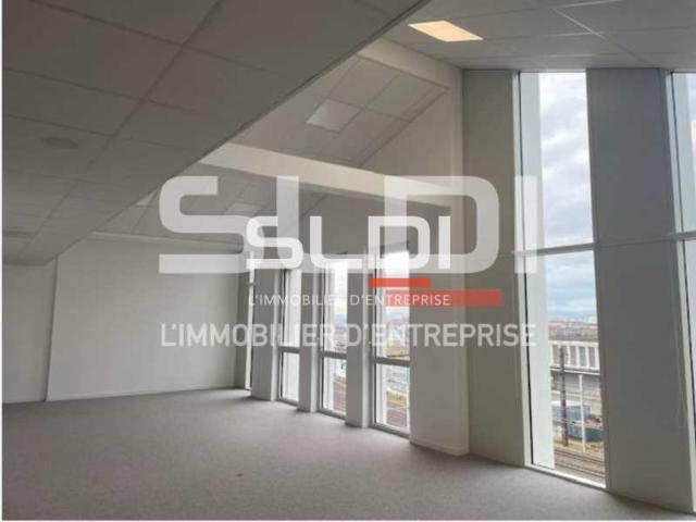 Bureaux A LOUER - LYON - 2 412 m²