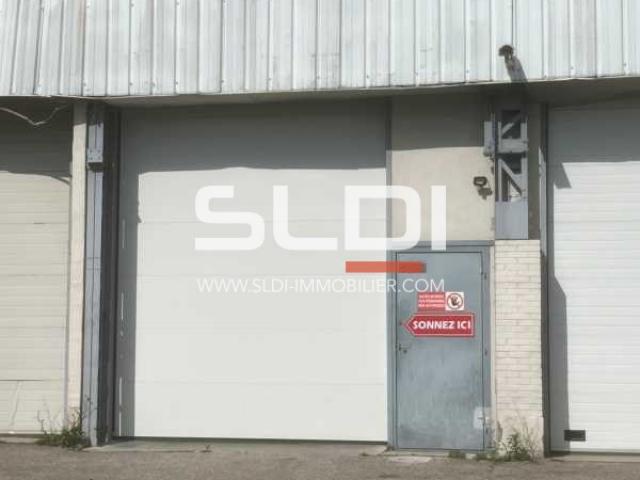 Locaux d'activités A LOUER - VENISSIEUX - 1 431 m²