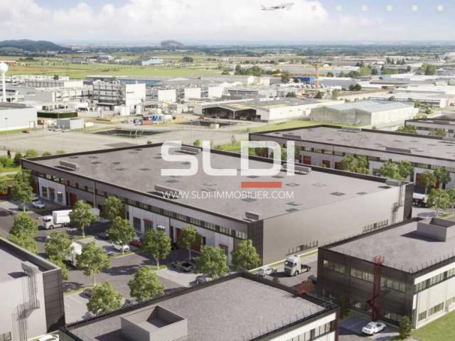 Locaux d'activités A LOUER - MEYZIEU - 2 055 m²