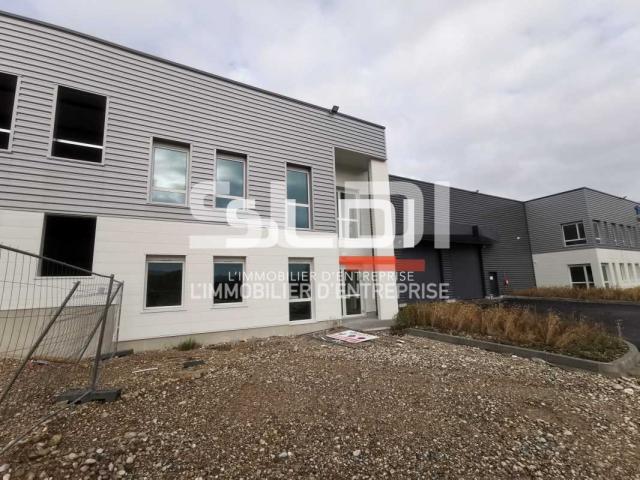 Locaux d'activités A VENDRE - BOURGOIN JALLIEU - 4 792 m²