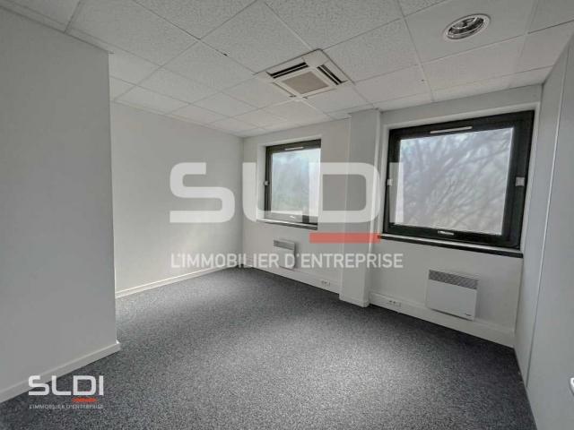 Bureaux A LOUER - LIMONEST - 1 118 m²