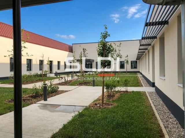 Bureaux A VENDRE OU A LOUER - VENISSIEUX - 1 827 m²