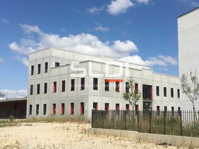 Bureaux A VENDRE OU A LOUER - RILLIEUX LA PAPE - 200 m²