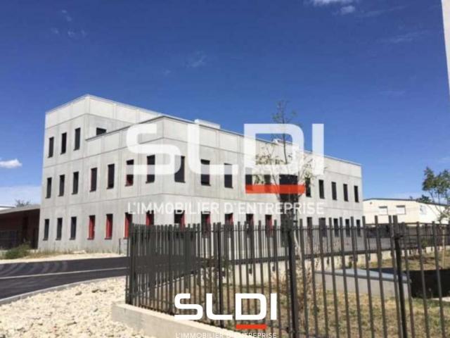 Bureaux A VENDRE OU A LOUER - RILLIEUX LA PAPE - 200 m²