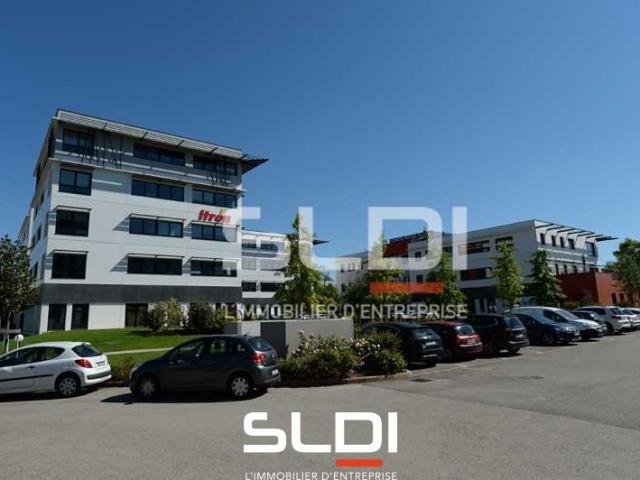 Bureaux A LOUER - SAINT PRIEST - 371 m²