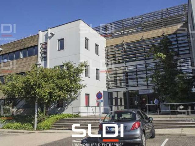 Bureaux A LOUER - SAINT PRIEST - 592 m²