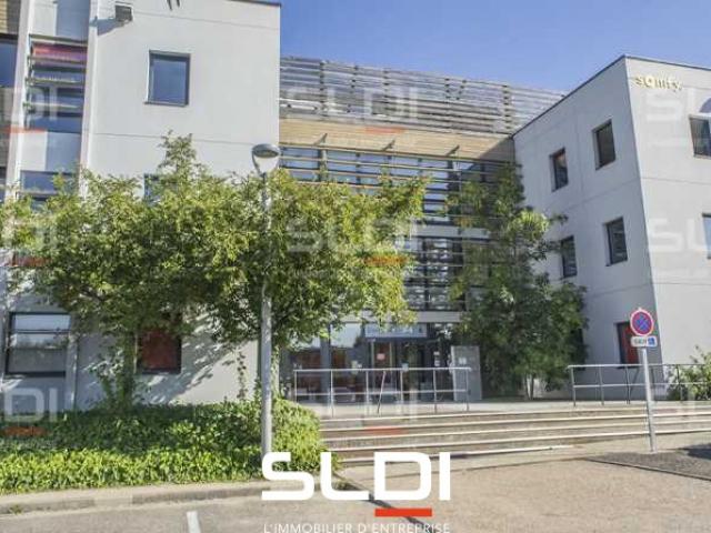 Bureaux A LOUER - SAINT PRIEST - 592 m²