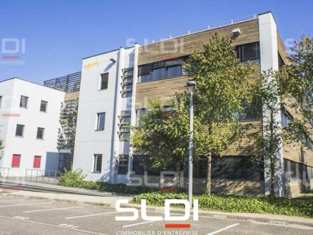 Bureaux A LOUER - SAINT PRIEST - 592 m²