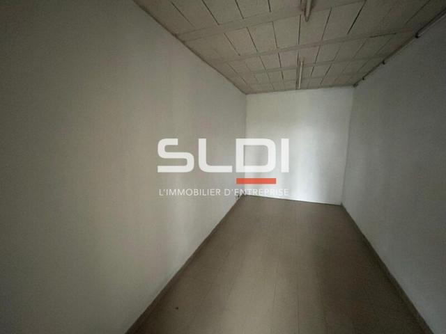 Locaux d'activités A LOUER - CIVRIEUX D'AZERGUES - 711 m²