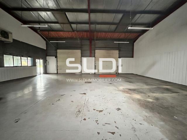 Locaux d'activités A LOUER - CIVRIEUX D'AZERGUES - 711 m²