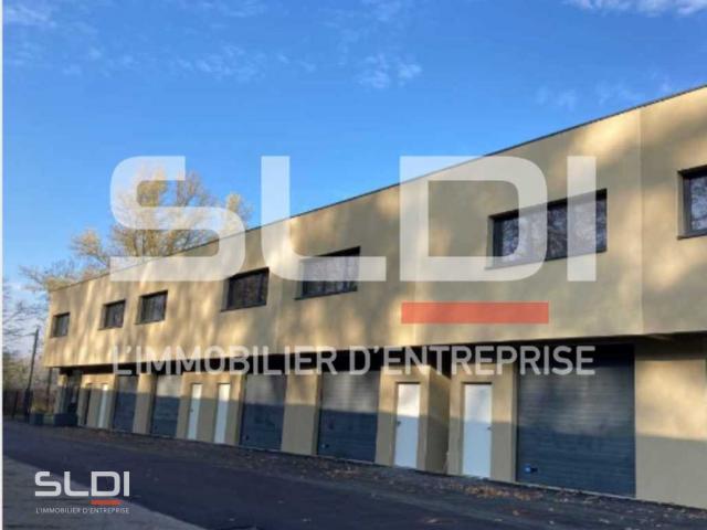 Locaux d'activités A LOUER - FLEURIEU SUR SAONE - 873 m²