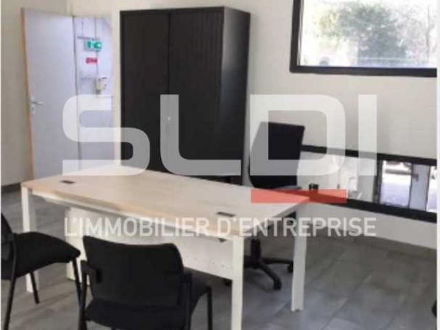 Locaux d'activités A LOUER - FLEURIEU SUR SAONE - 873 m²