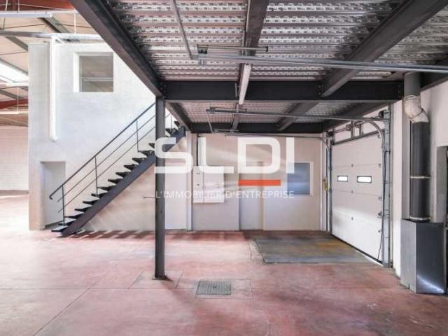 Locaux d'activités A LOUER - CORBAS - 1 298 m²
