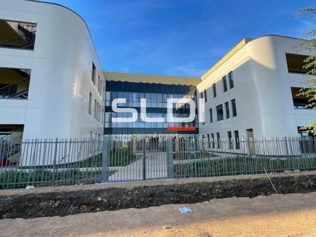 Bureaux A LOUER - GENAS - 9 725 m²