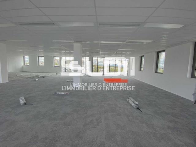 Bureaux A VENDRE OU A LOUER - VENISSIEUX - 395 m²