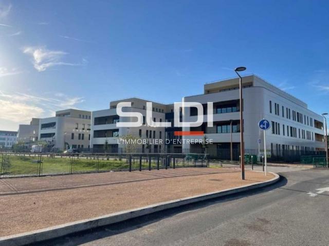 Bureaux A LOUER - GENAS - 266 m²