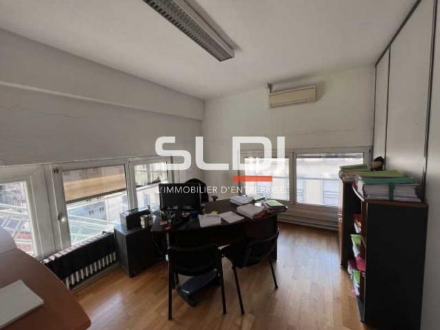 Bureaux A LOUER - LYON - 250 m²