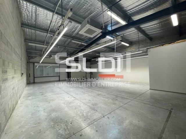 Locaux d'activités A LOUER - CHATEAUNEUF SUR ISERE - 420 m²