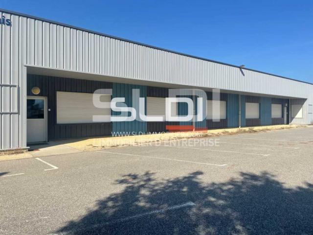 Locaux d'activités A LOUER - CHATEAUNEUF SUR ISERE - 420 m²