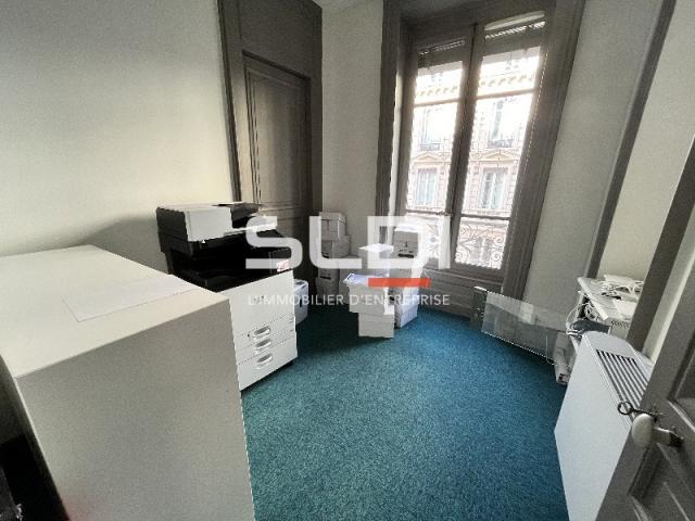 Bureaux A LOUER - LYON - 134 m²
