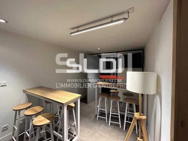 Bureaux A LOUER - LYON - 16 m²