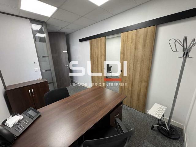 Bureaux A LOUER - CALUIRE ET CUIRE - 226 m²